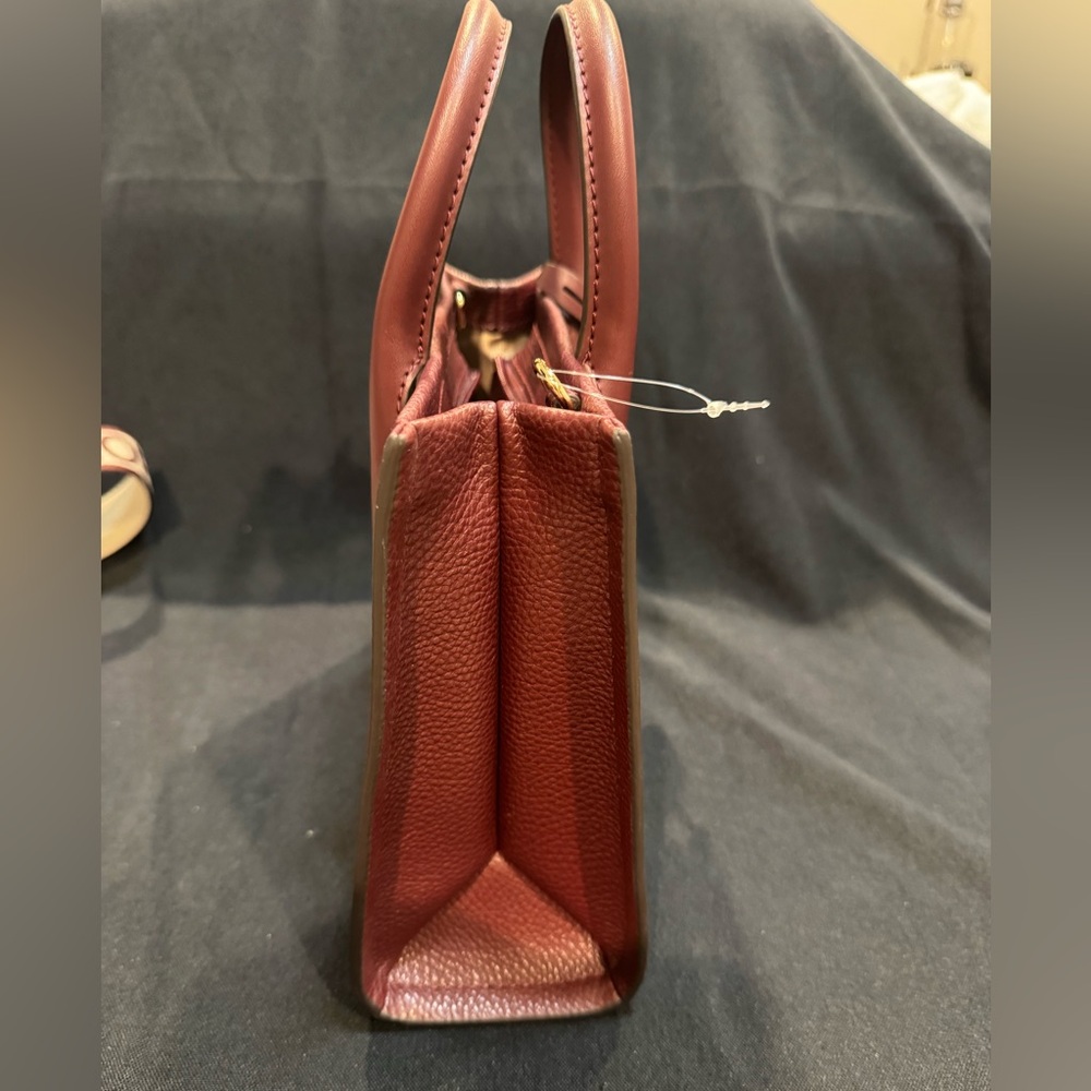 Michael Kors Maroon Handbag w/Beige Guitar Strap
NWOT Small Tote - Picture 7 of 8